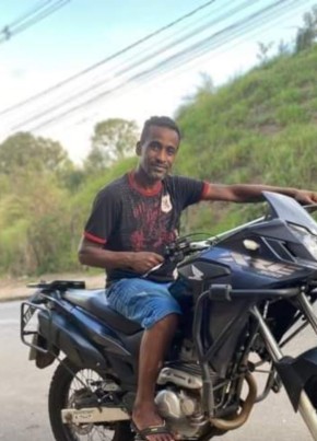Adriano, 44, Brazil, Varginha