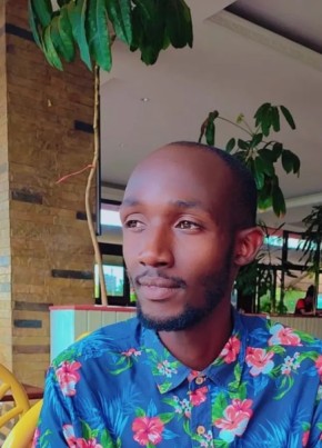 Benard из Nairobi 25 лет