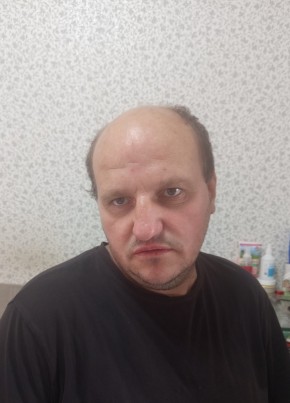 Толя из Барнаула 19 лет