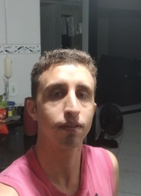 Breno из Linhares 25 лет