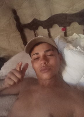 Vitor из Cascavel (Paraná) 26 лет