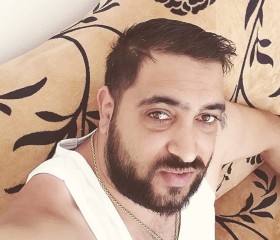 Cosmin, 36, West Bromwich