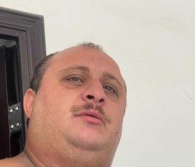 Davit, 33, Saint Petersburg