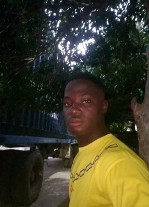 Eric, 24, République Togolaise, Lomé
