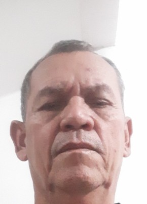 Elcio из São José dos Campos 63 года