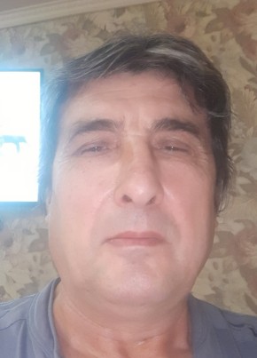 Андрей Тарасенко из Сызрани 67 лет