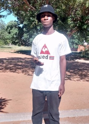 Poifo Eminent, 20, Botswana, Gaborone