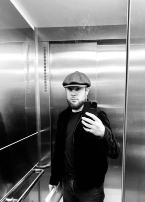 Graf, 30, Germany, Dusseldorf