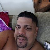 Macho curet, 47  , Wellesley