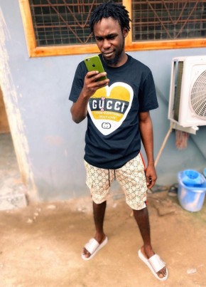 pocket, 29, Ghana, Accra