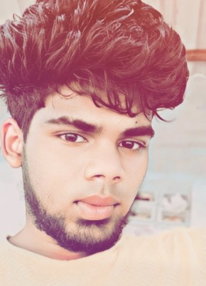 Praveen, 22, India, Chennai