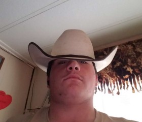 Colten, 18, Washington D.C.