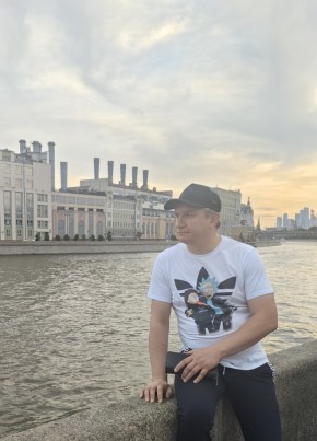 Vitaliy, 43, Russia, Moscow