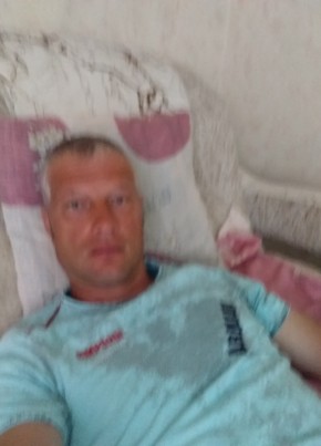 Борис, 42, Россия, Мостовской