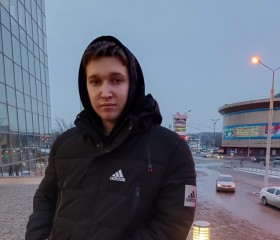 Дима, 21 год, Донецьк