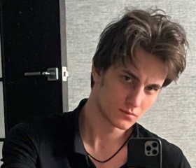 Roman, 30, Moscow