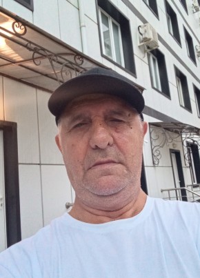 Алик из Грозныя 50 лет