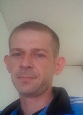 Кирилл из Новосибирска 41 год