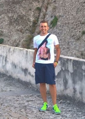 Luca, 46, Repubblica Italiana, Venaria Reale
