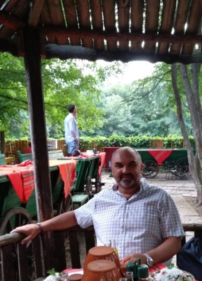 Oleg, 61, Russia, Moscow