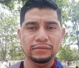 José, 34, Monterrey
