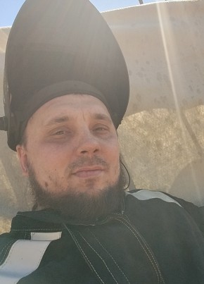 Антон из Новокузнецка 36 лет