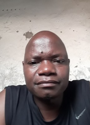 Zikiel Banda, 19, Malaŵi, Lilongwe