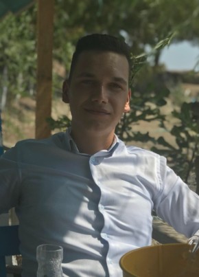 Mustafa, 25, Türkiye Cumhuriyeti, İzmir