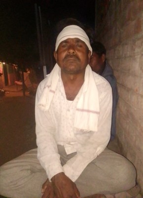 भगवान कोड़ी, 46, India, Nagpur