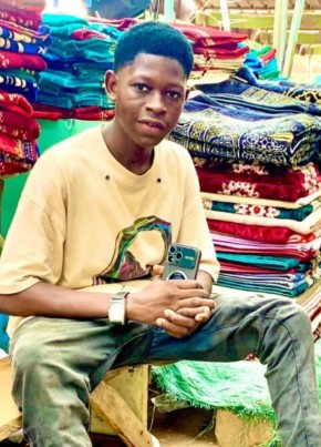 Ibrahim, 19, Burkina Faso, Bobo-Dioulasso