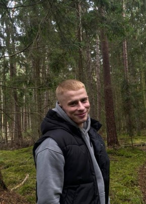 Aleksandr, 26, Belarus, Brest