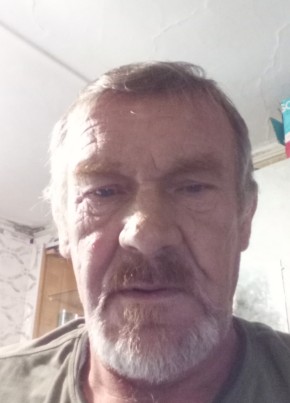 Виталий из Артема 56 лет