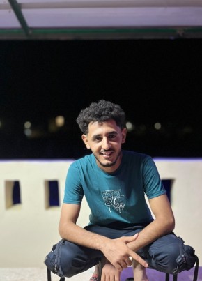 Amr из أسيوط 20 лет