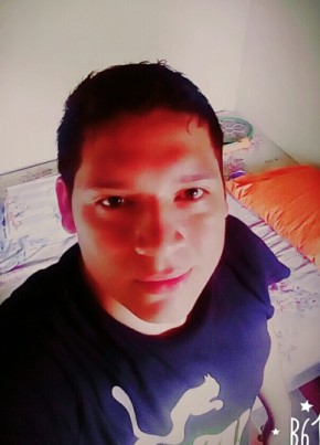 alexander, 27, República de El Salvador, San Salvador