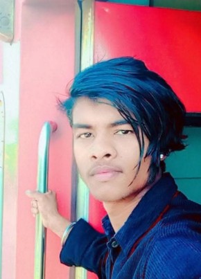 Kat из Butwāl 18 лет