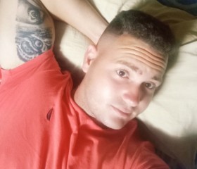 Christian, 23, Havana