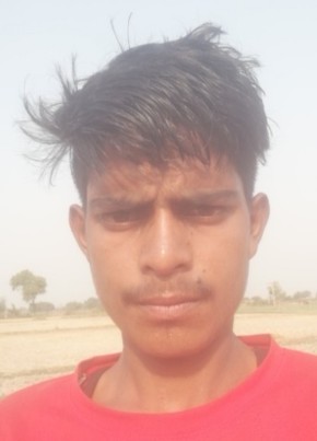 Raj put, 18, India, Delhi