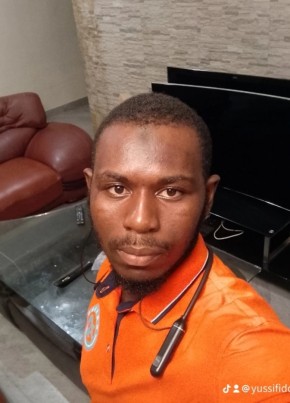 Issifu Iddrisu из Accra 26 лет
