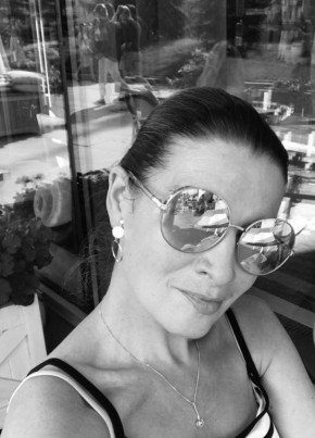 Iris, 43, Россия, Москва