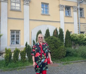 Elena, 57, Moscow