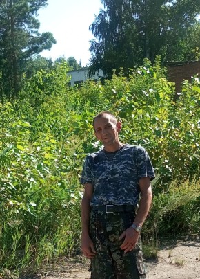 Алексей из Чайковския 44 года