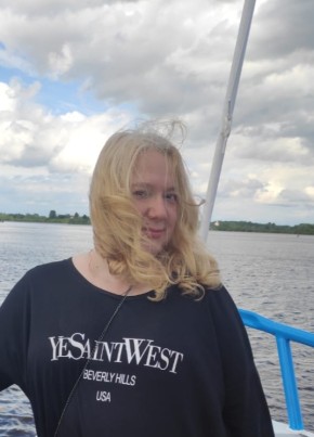 Наталья, 47, Россия, Великий Новгород