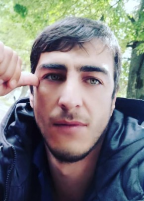 Мурад из Махачкалы 35 лет