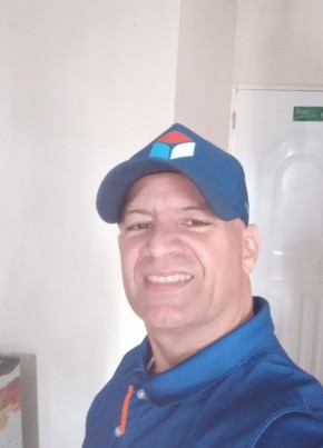 Néstor, 51, República de Santo Domingo, Santo Domingo