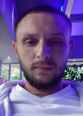 Що из Харькова 34 года