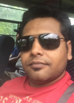 Anuj Gupta, 42, India, Pune