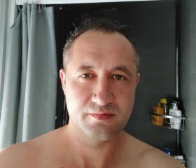 Romain, 44 года, Paris