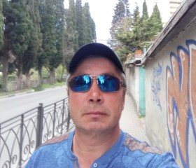 Arsen, 45, Koreyiz