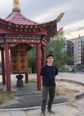 Кирилл из Самары 27 лет
