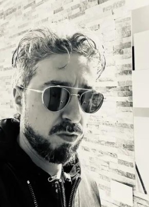Богдан из Paris 43 года